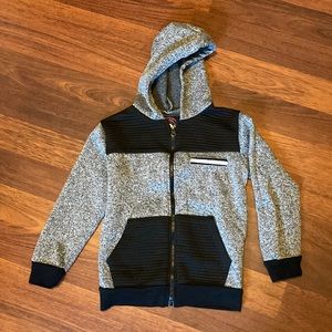🌺 3/$12 Mecca zippered hoodie, boys size 6